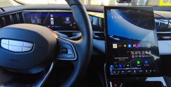 Установка голосового, навигации и приложений на Geely Atlas New в Стерлитамаке